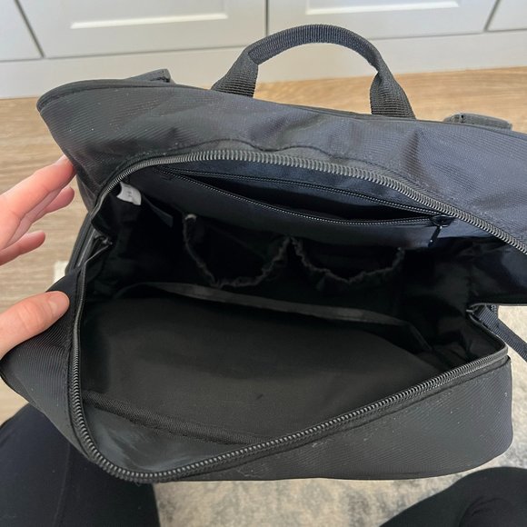 Eddie Bauer Atlas Sport Back Pack Diaper Bag in Black/Gray - Picture 7 of 7